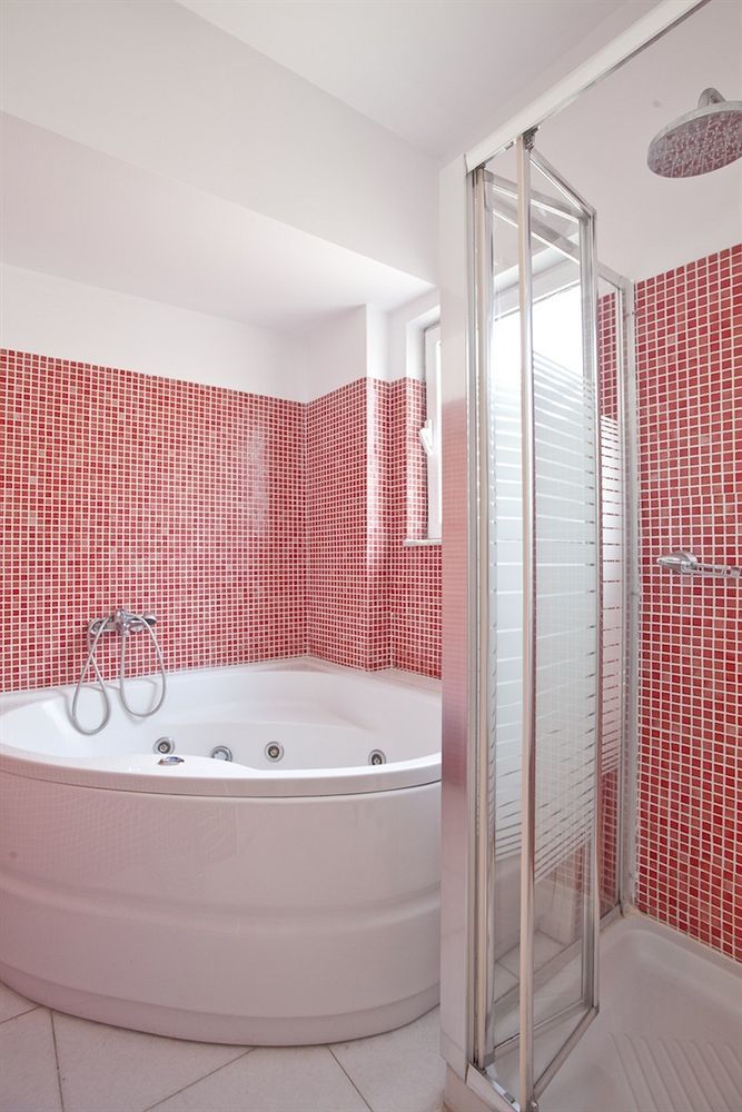 Art Hotel apartamentowy 4*